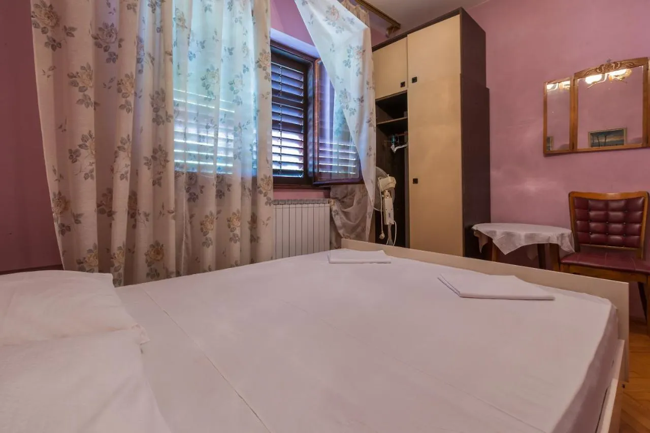 Sobe Ivica Hotel Dramalj Guest house
